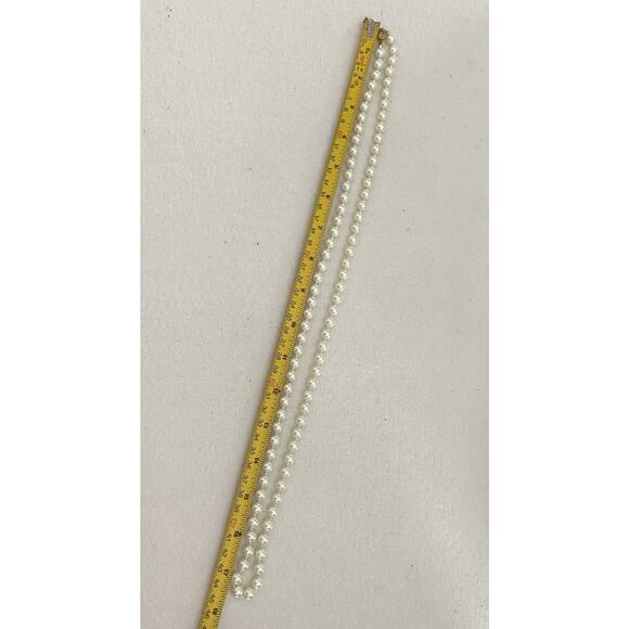 Vintage Knotted Pearl necklace, Glass Faux Pearls, Ivory 17.5” Heavy - Picture 6 of 6